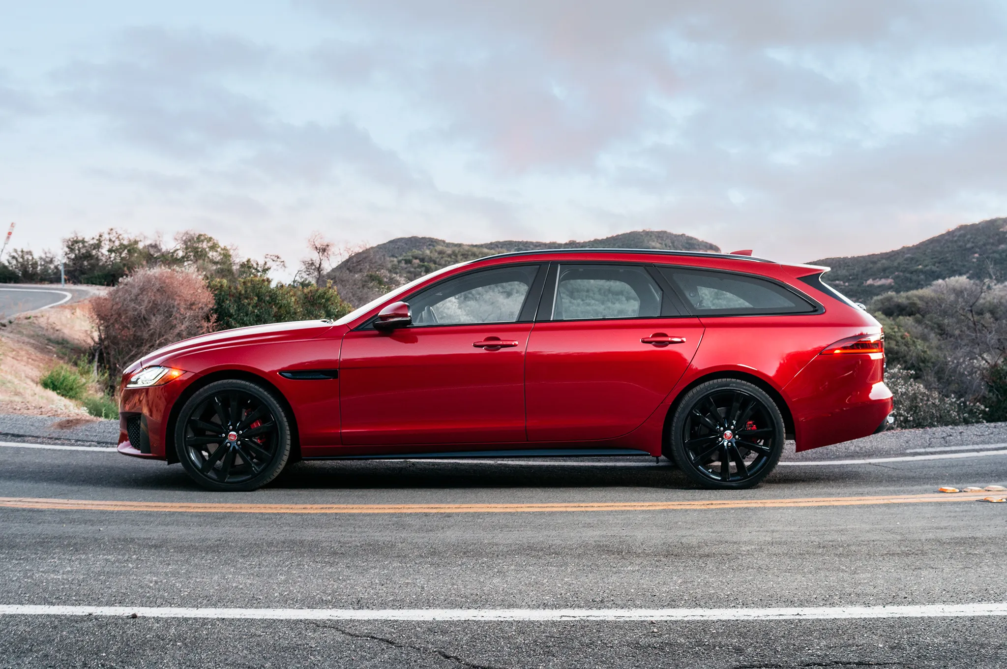 Imagine model: Jaguar XF 2 Sportbrake (X260) (2017 - 2020)
