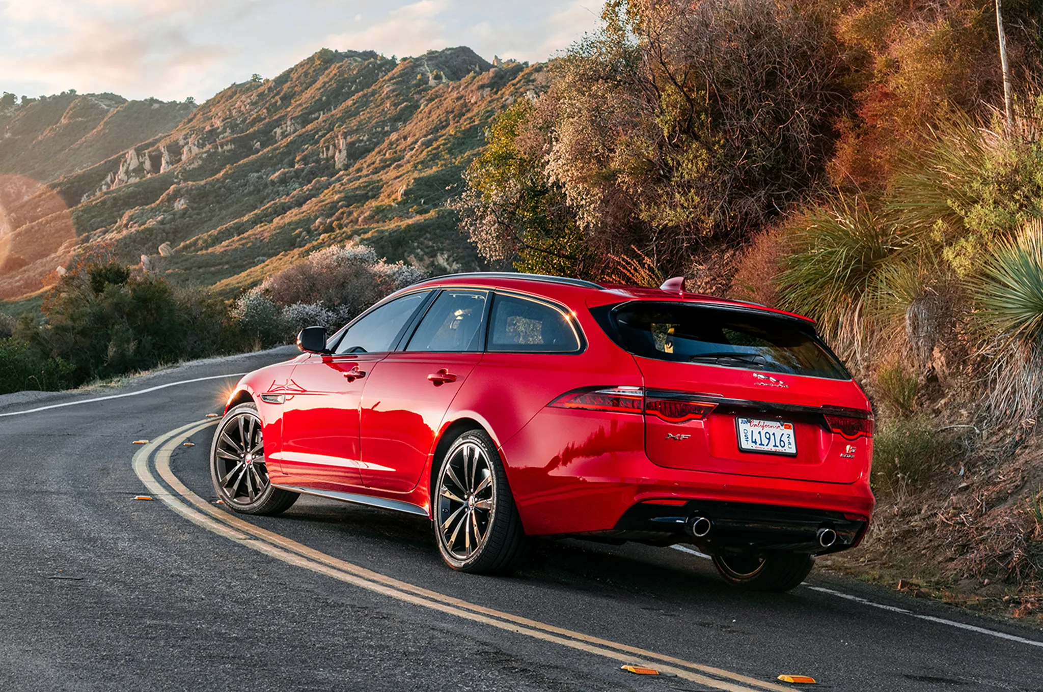 Imagine model: Jaguar XF 2 Sportbrake (X260) (2017 - 2020)