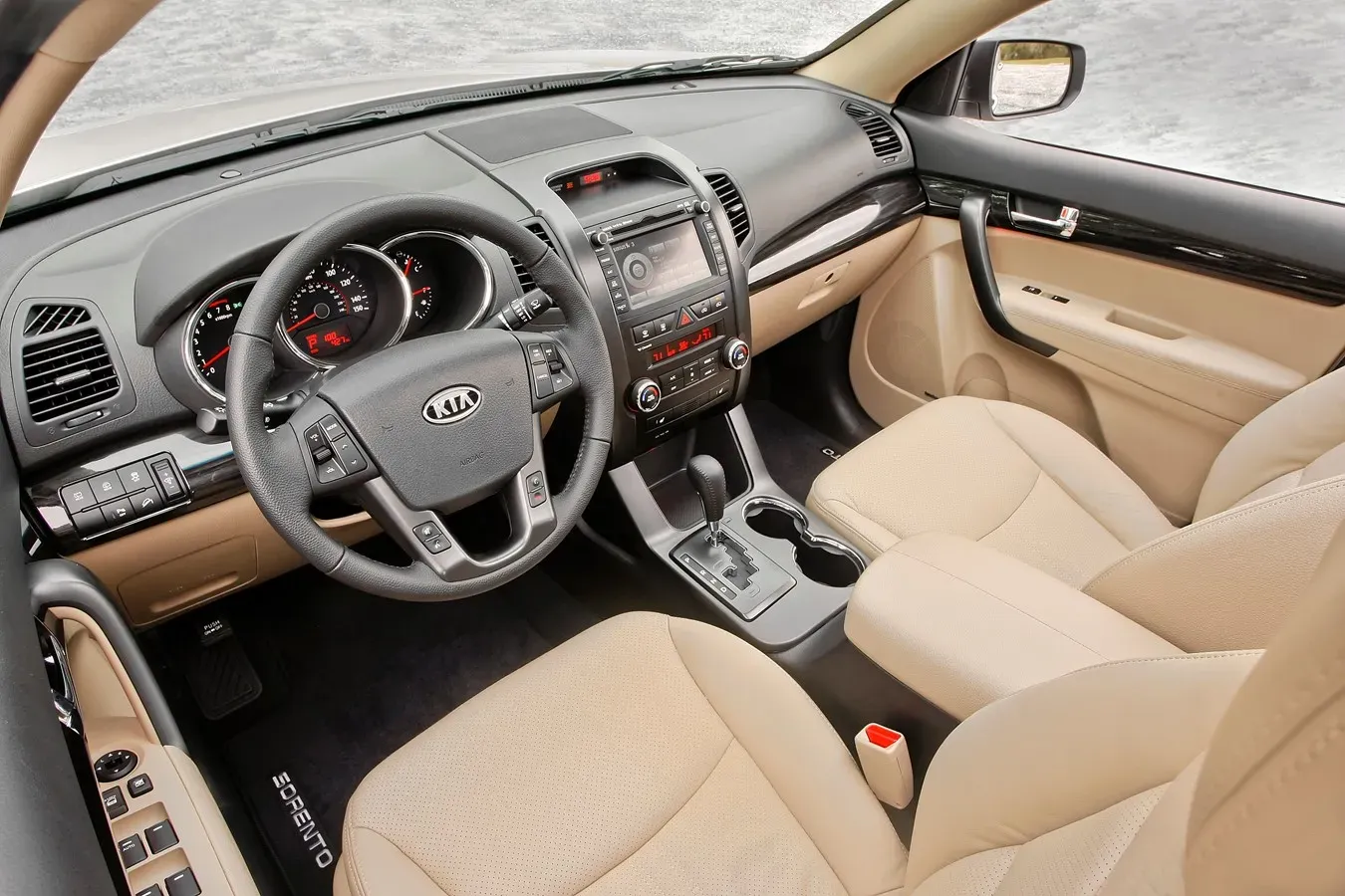 Imagine model: Kia Sorento 2 (XM) facelift (2012 - 2016)