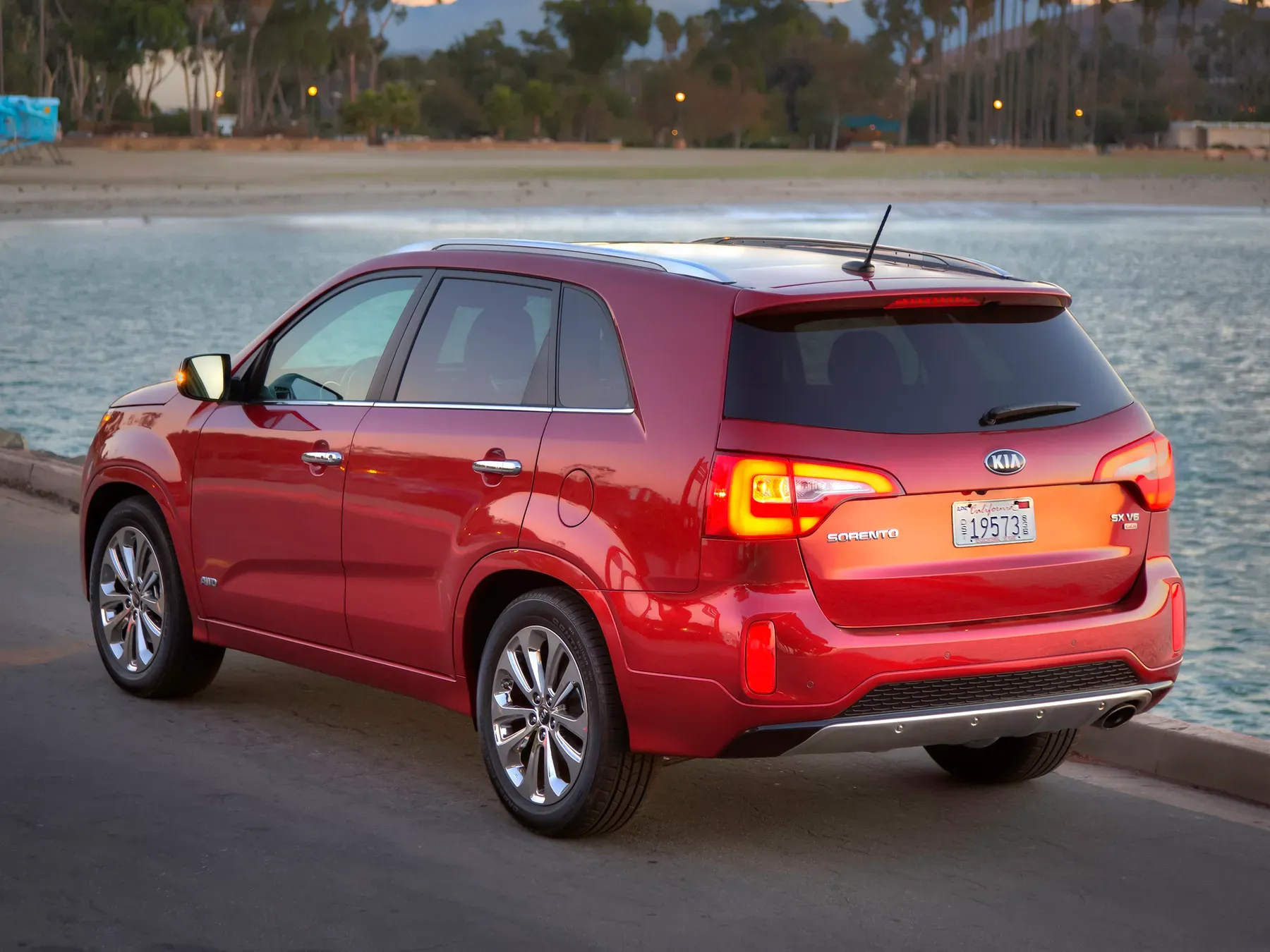 Imagine model: Kia Sorento 2 (XM) facelift (2012 - 2016)