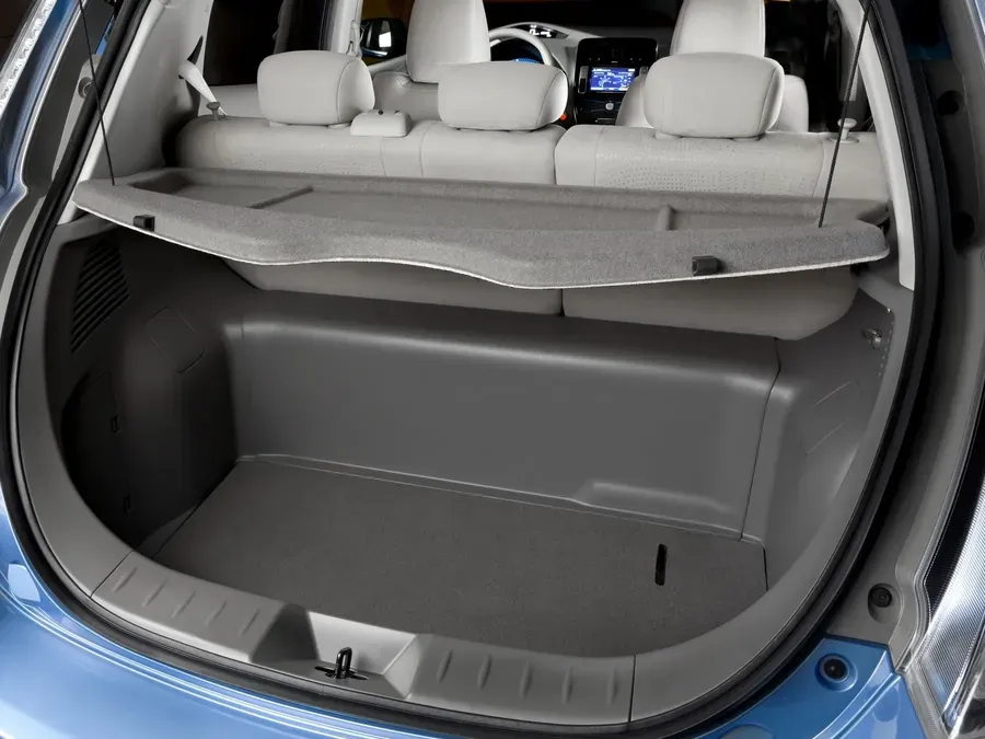 Imagine model: Nissan Leaf 1 (ZE0) (2010 - 2017)