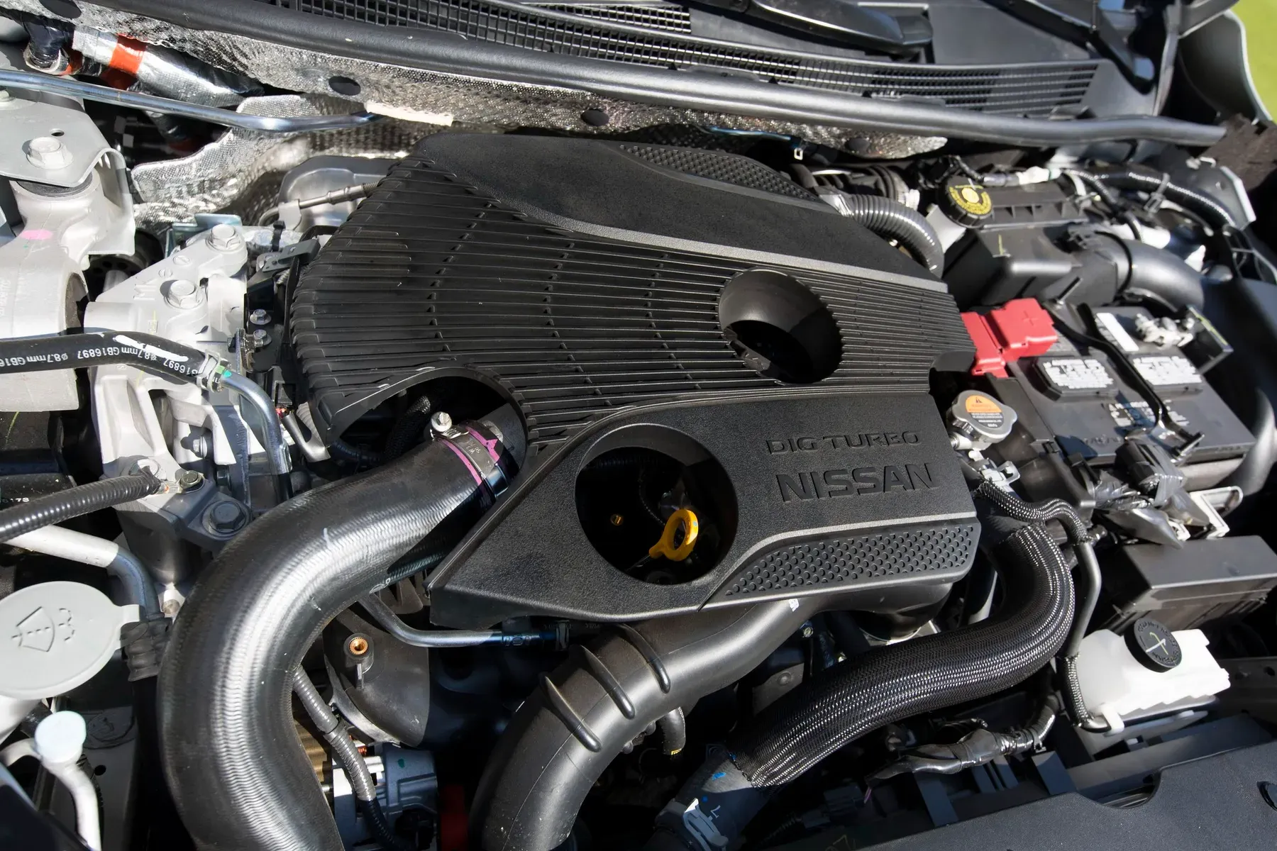 Imagine model: Nissan Sentra 7 (B17) facelift (2016 - 2019)