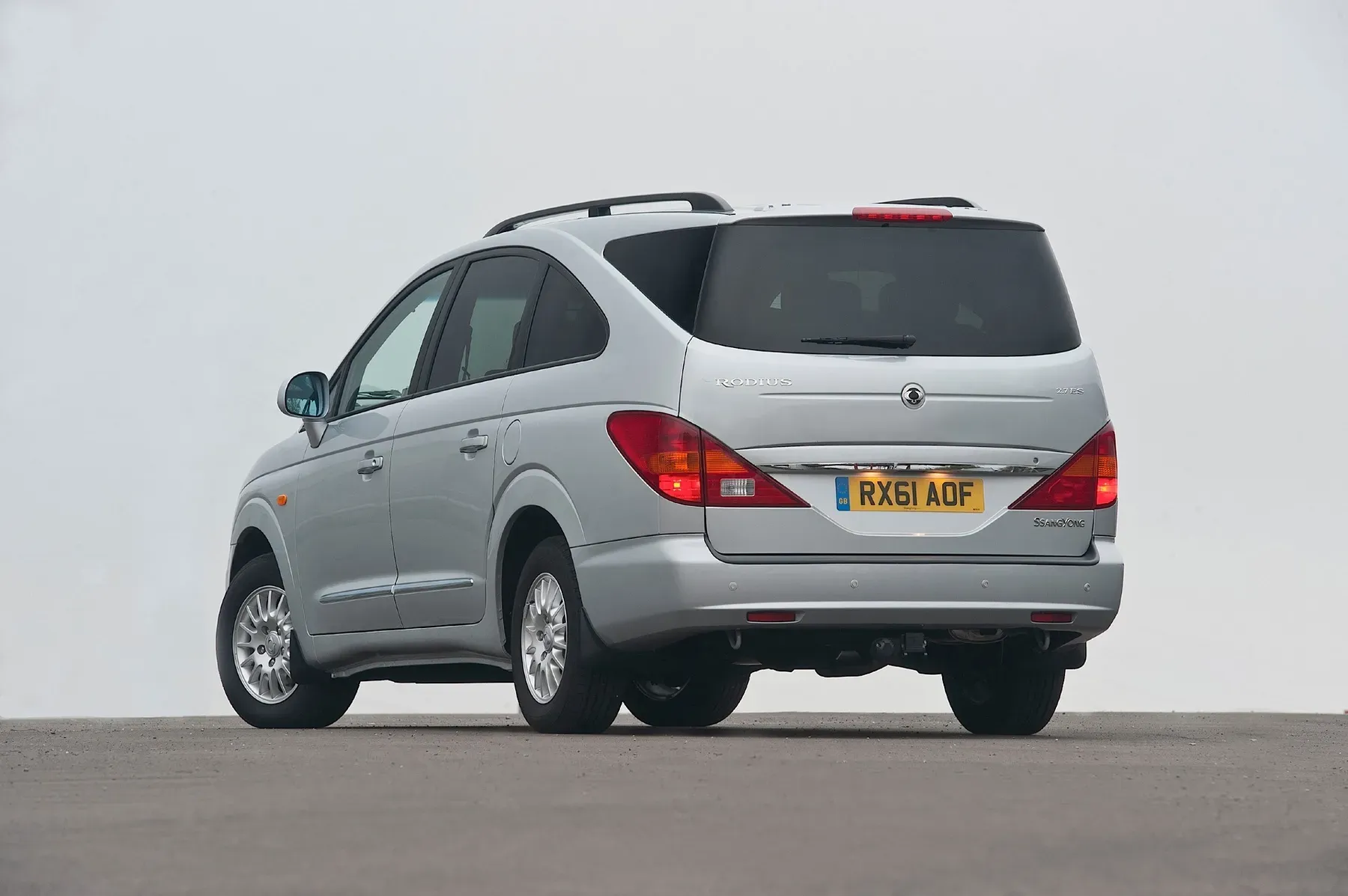 Imagine model: SsangYong Rodius 1 facelift (2008 - 2013)