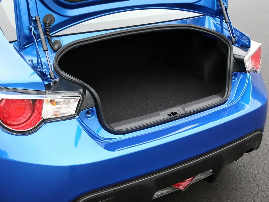 Imagine model: Subaru BRZ 1 (ZC6) (2012 - 2016)