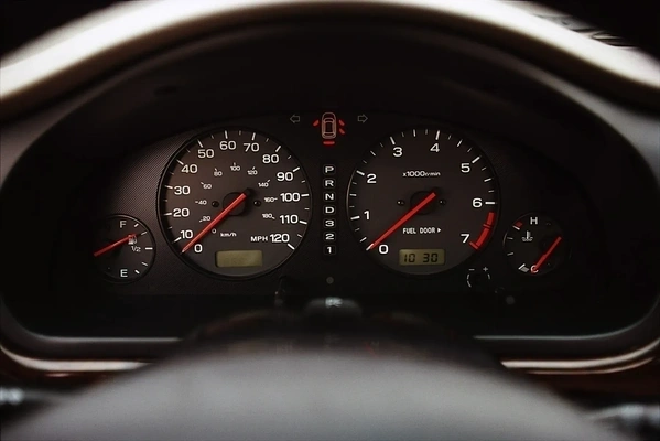 Imagine model: Subaru Outback 2 Sedan (BE) (1998 - 2003)
